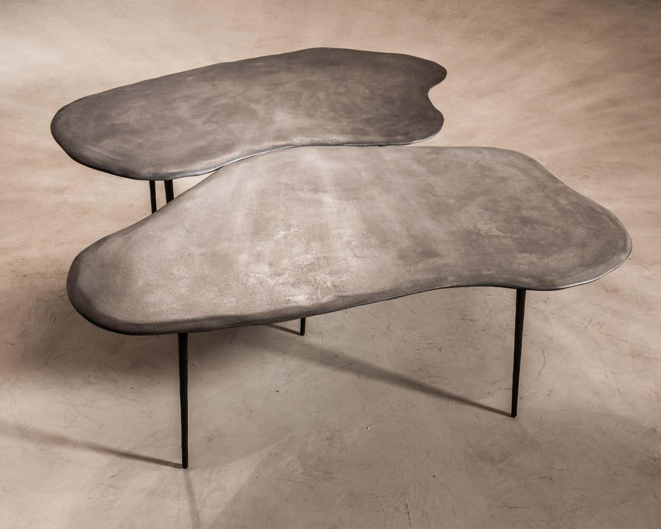 Andrea Table