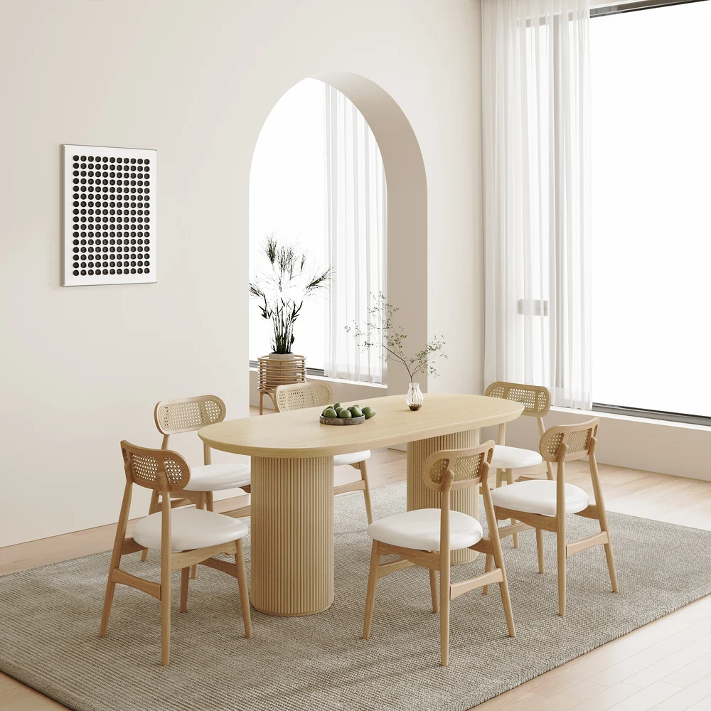 Kio Dining Table