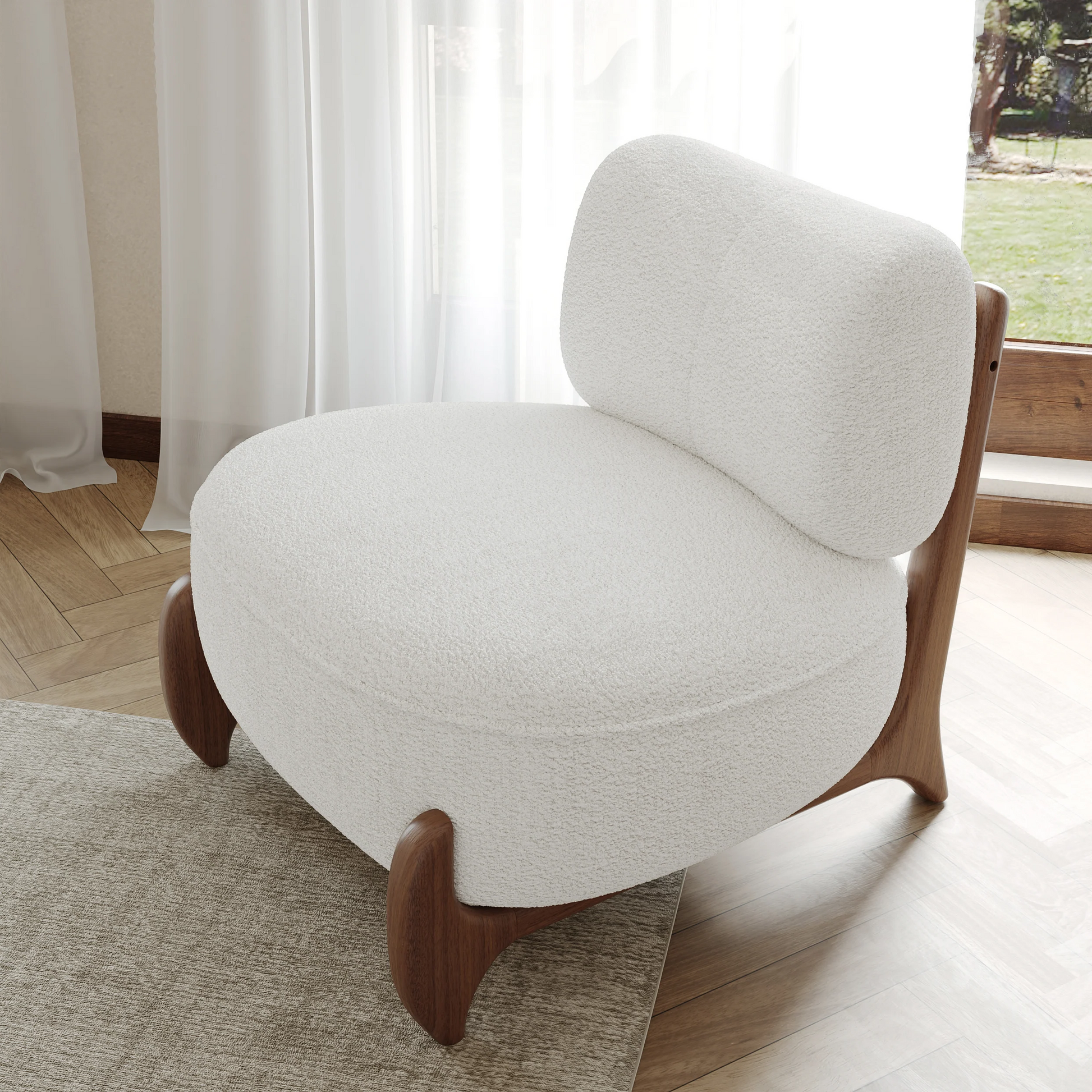 Lyna Chair