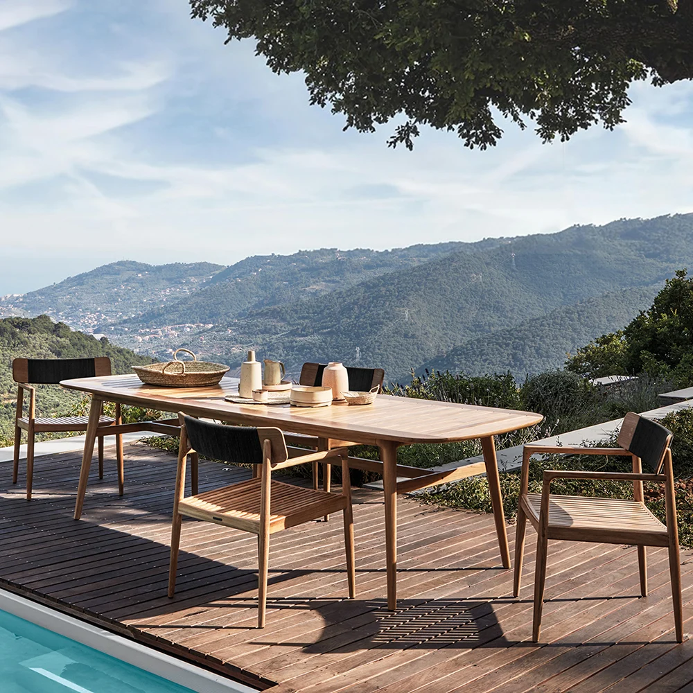 Isla Outdoor Dining Set