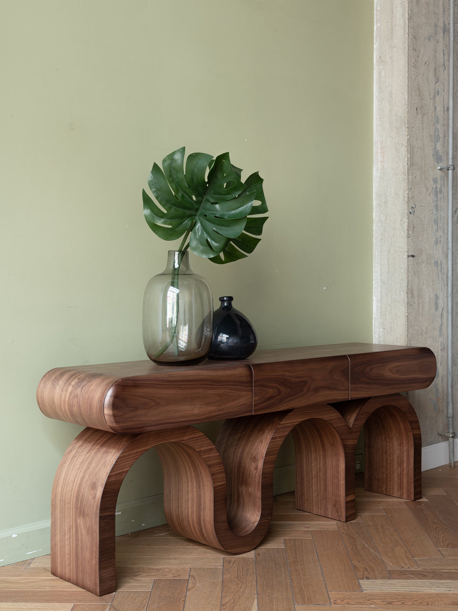 Rory Console Table / 140W x 70H x 40D cm