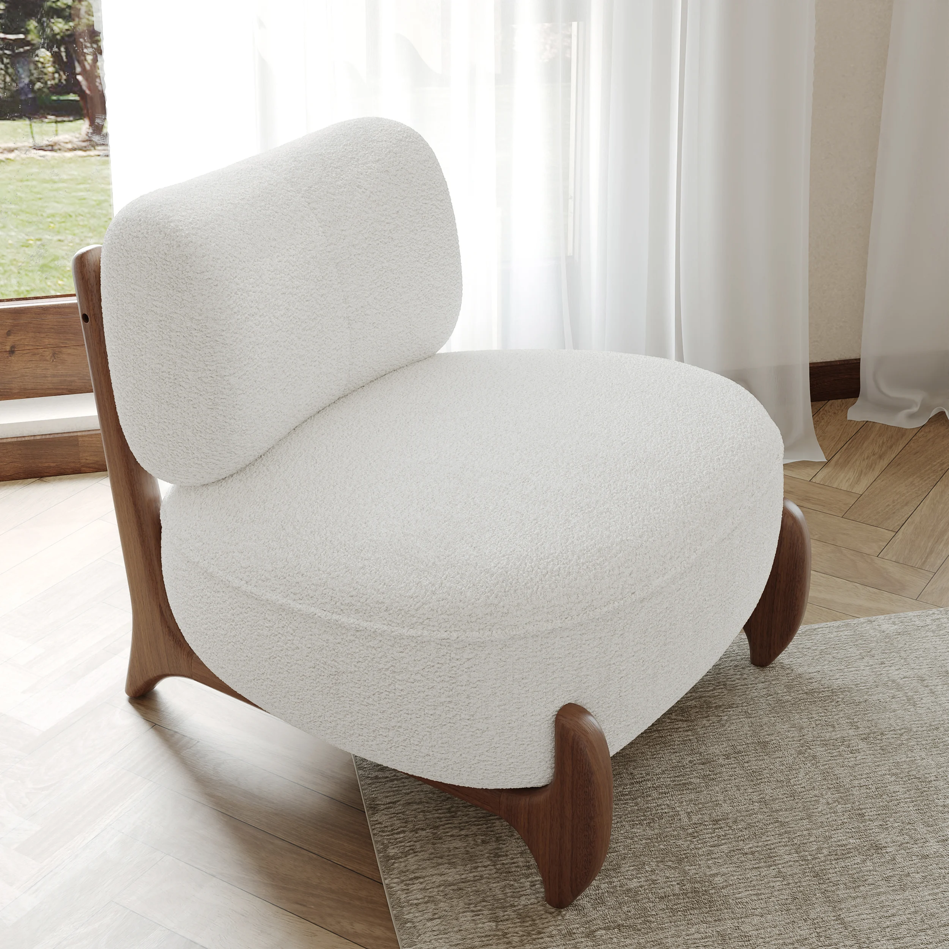 Lyna Chair
