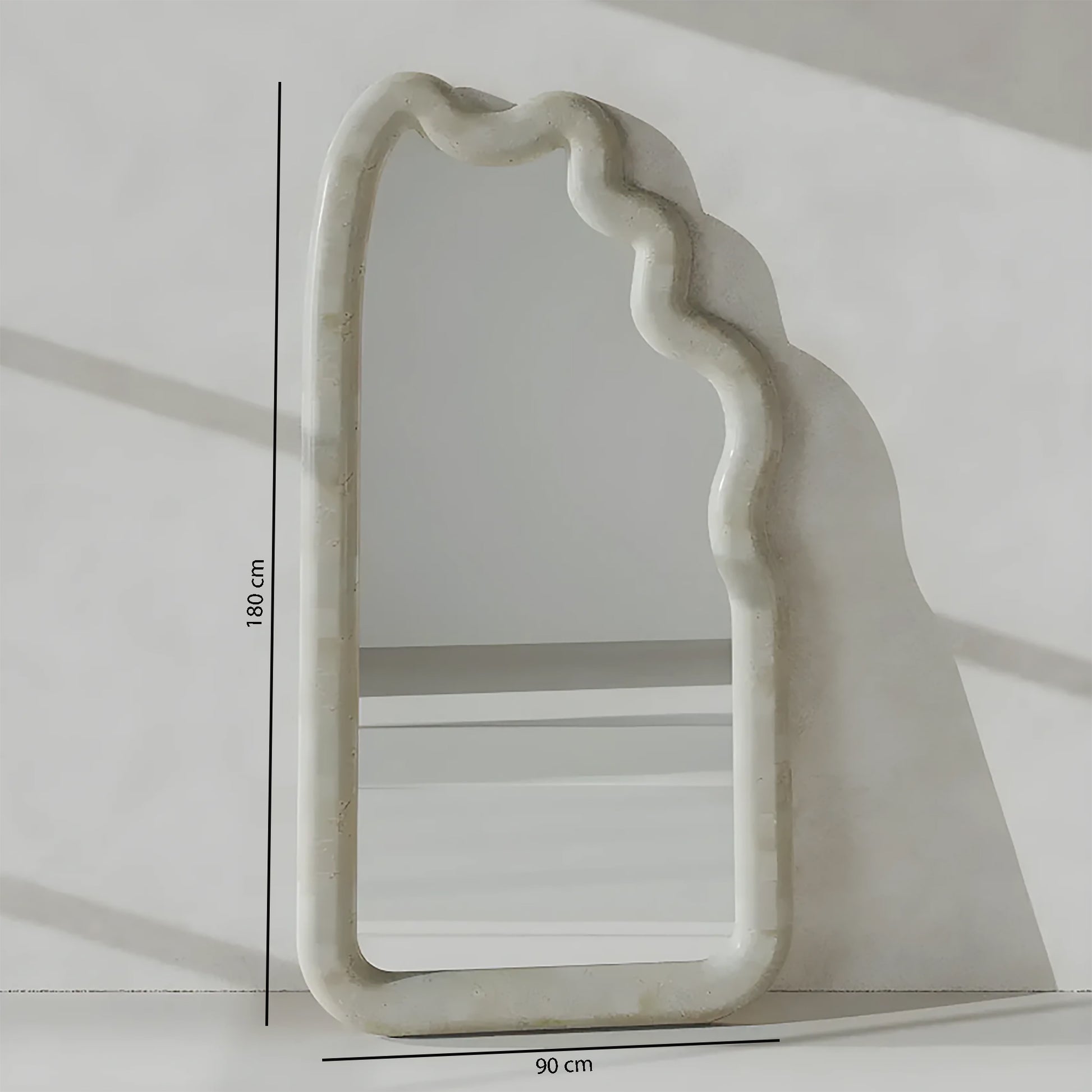 Belia Mirror
